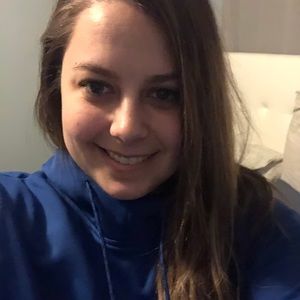 Meet your Posher, Caryn